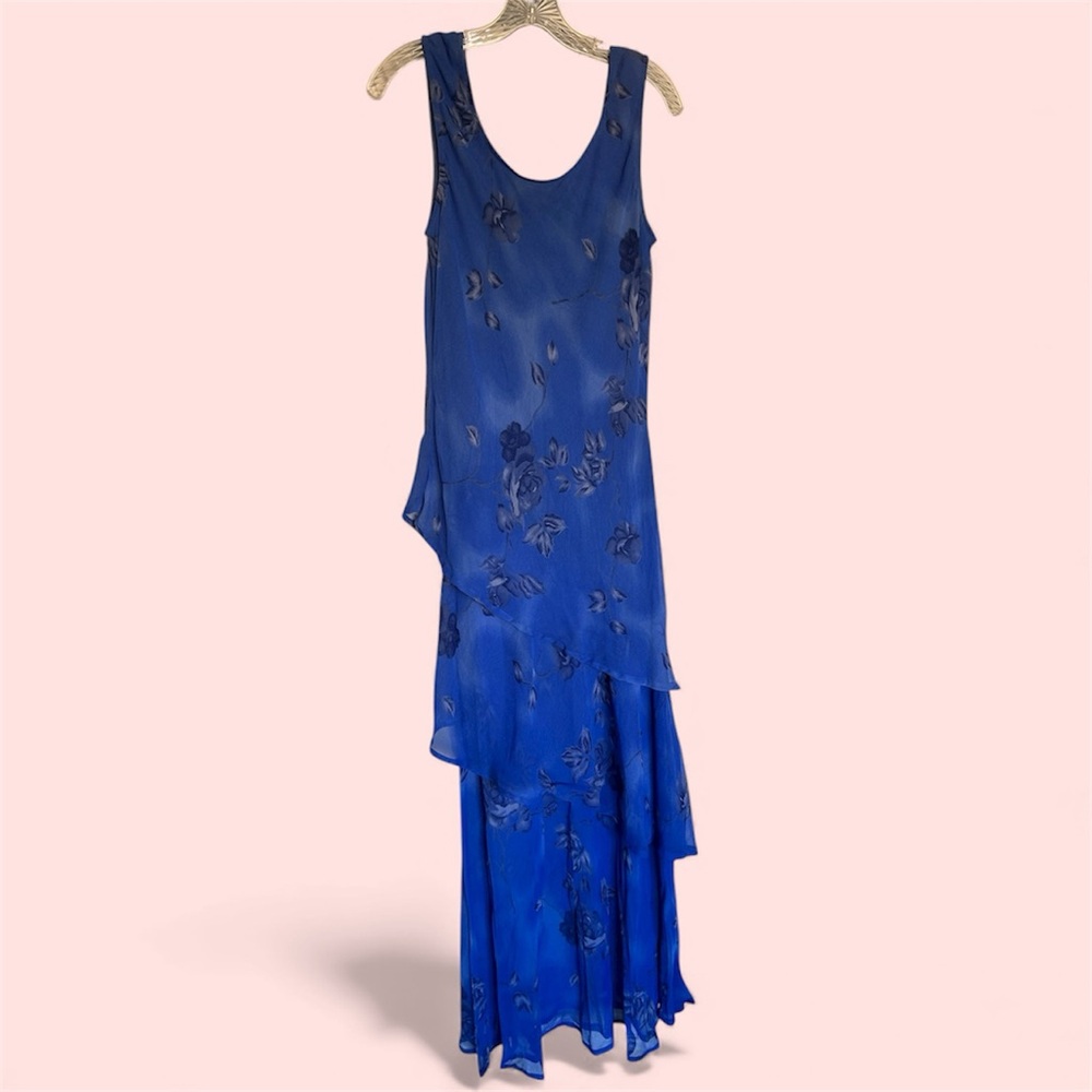 Elegant Blue Floral Dress